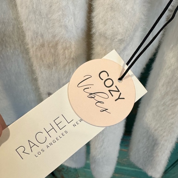 Rachel Zoe White Fuzzy Cardigan- super COZY! Wear as a shirt or jacket!zoom in👀 - Picture 5 of 9